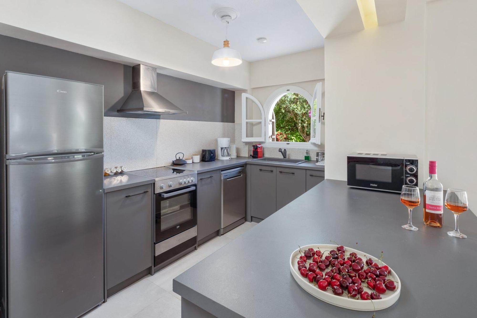Ionian Garden Villas - Villa Pietra เวนิทเซส ภายนอก รูปภาพ