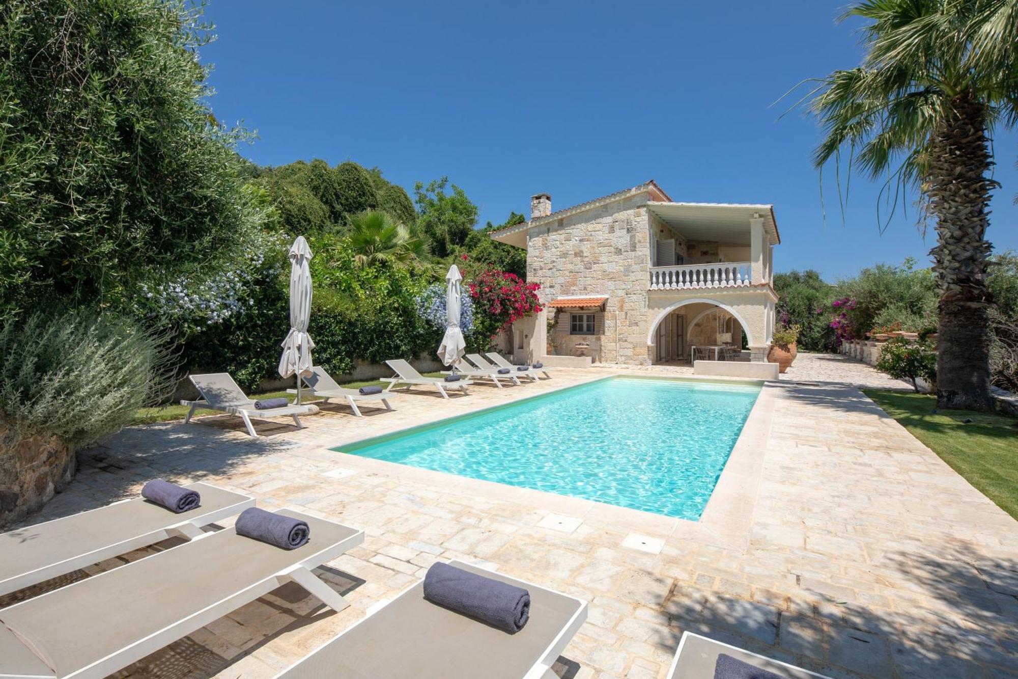 Ionian Garden Villas - Villa Pietra เวนิทเซส ภายนอก รูปภาพ