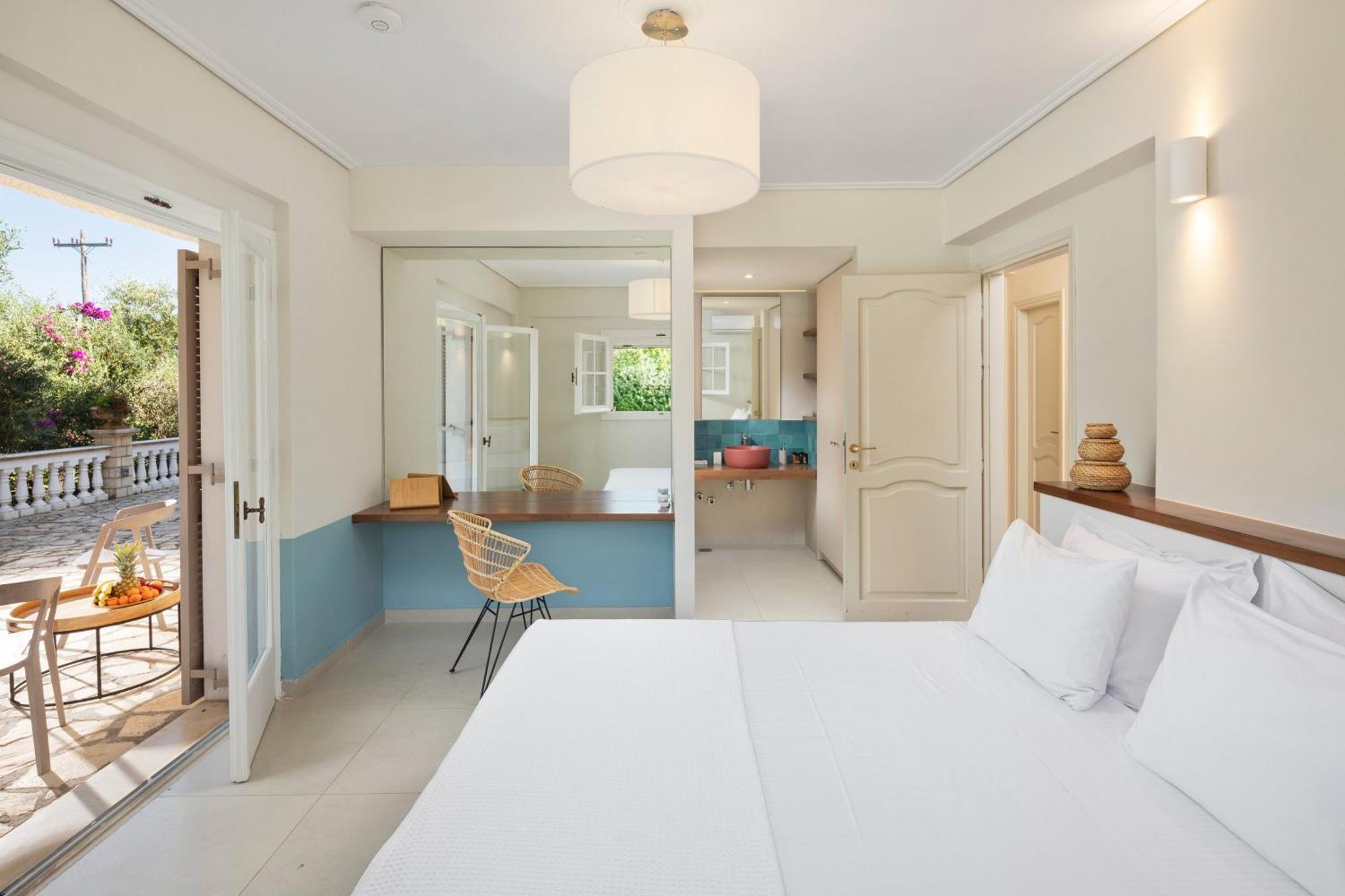 Ionian Garden Villas - Villa Pietra เวนิทเซส ภายนอก รูปภาพ