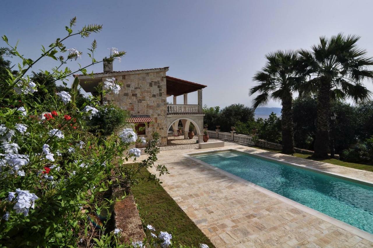 Ionian Garden Villas - Villa Pietra เวนิทเซส ภายนอก รูปภาพ