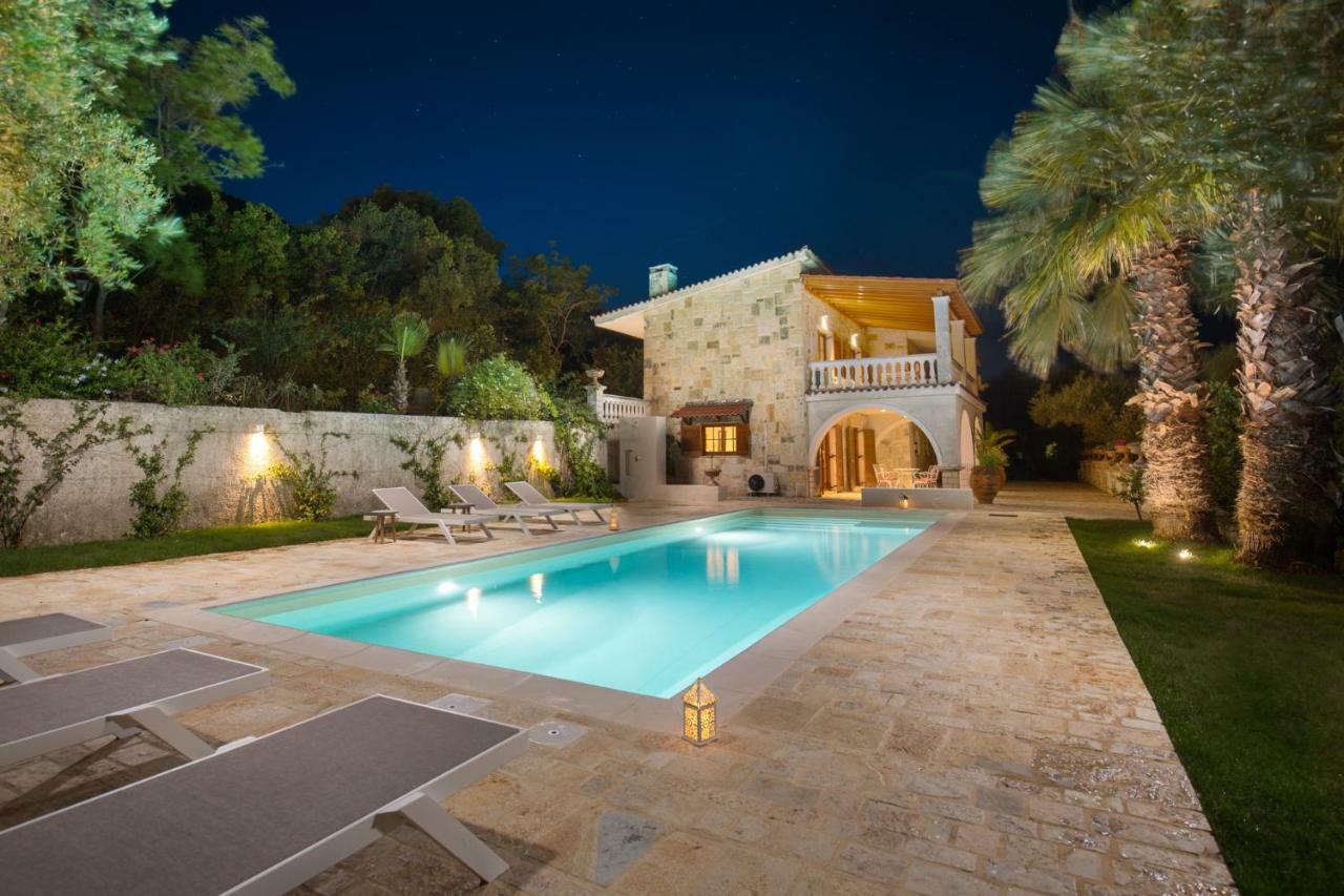 Ionian Garden Villas - Villa Pietra เวนิทเซส ภายนอก รูปภาพ